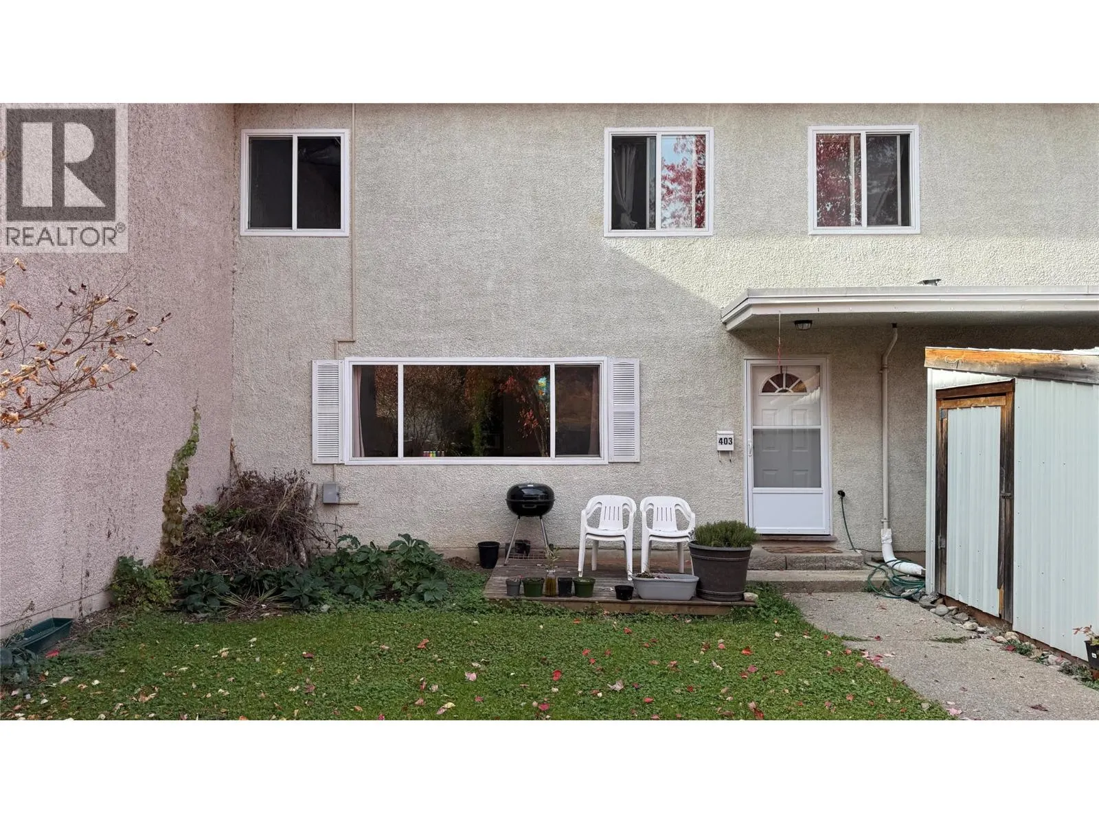 403 Richards Street W