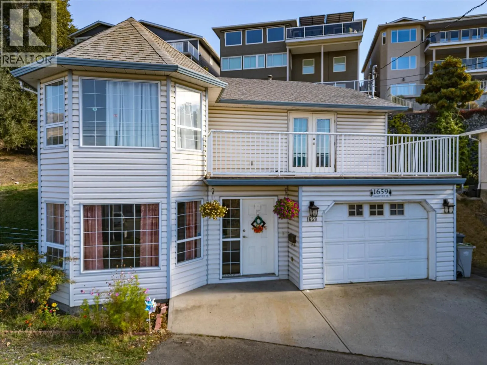 1659 Valleyview Drive