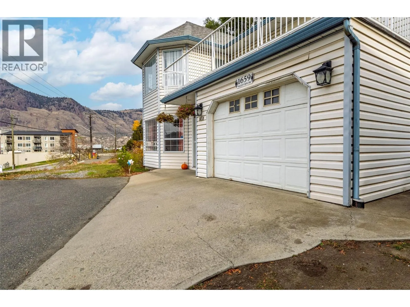 1659 Valleyview Drive
