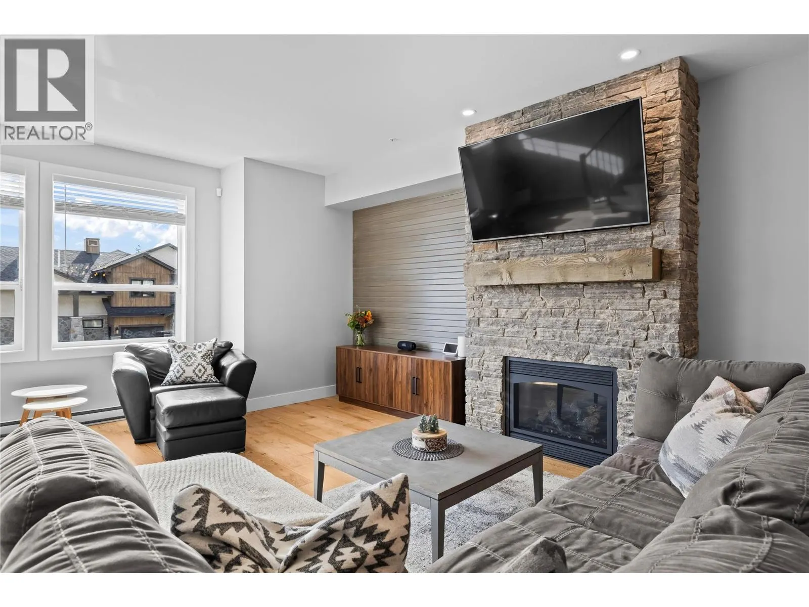 210A Grizzly Ridge Trail