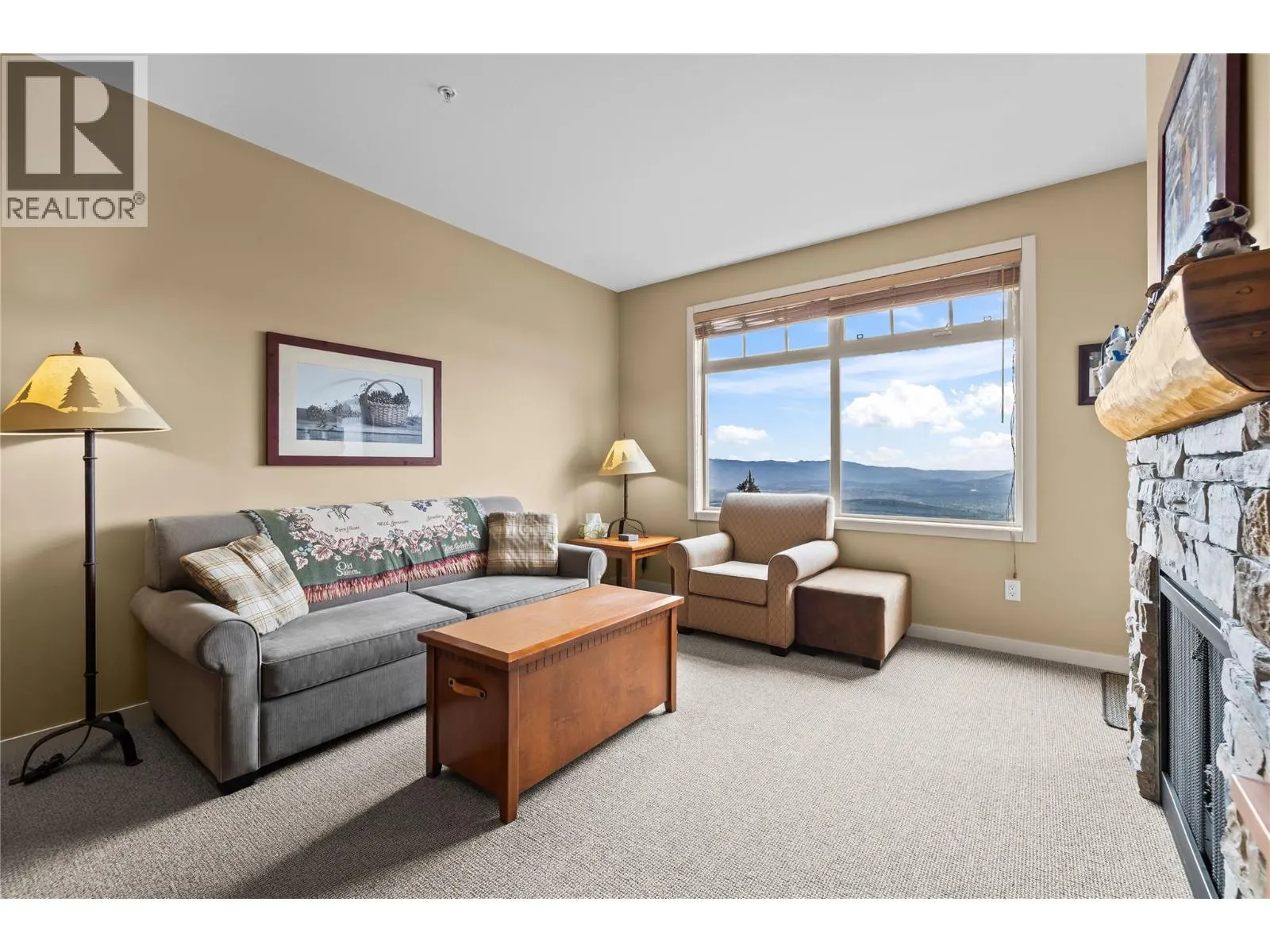 255 Feathertop Way Unit# 307/307A
