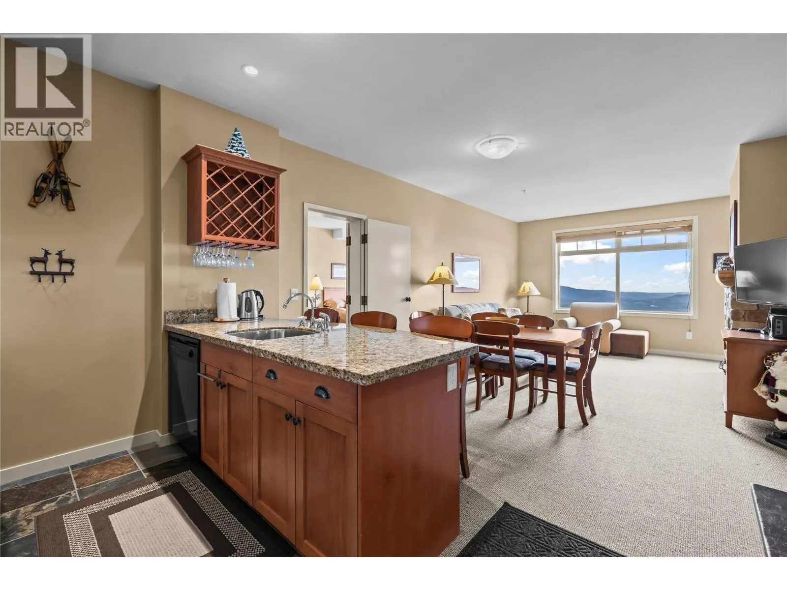 255 Feathertop Way Unit# 307/307A