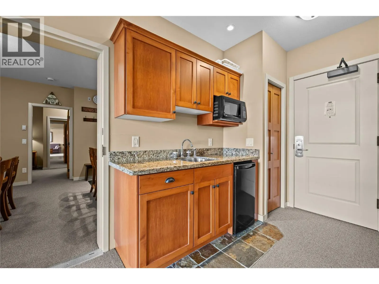 255 Feathertop Way Unit# 307/307A