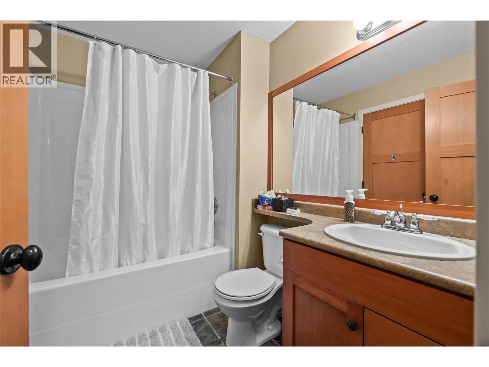 255 Feathertop Way Unit# 307/307A