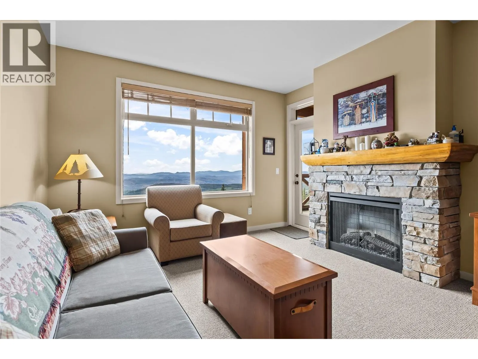 255 Feathertop Way Unit# 307/307A