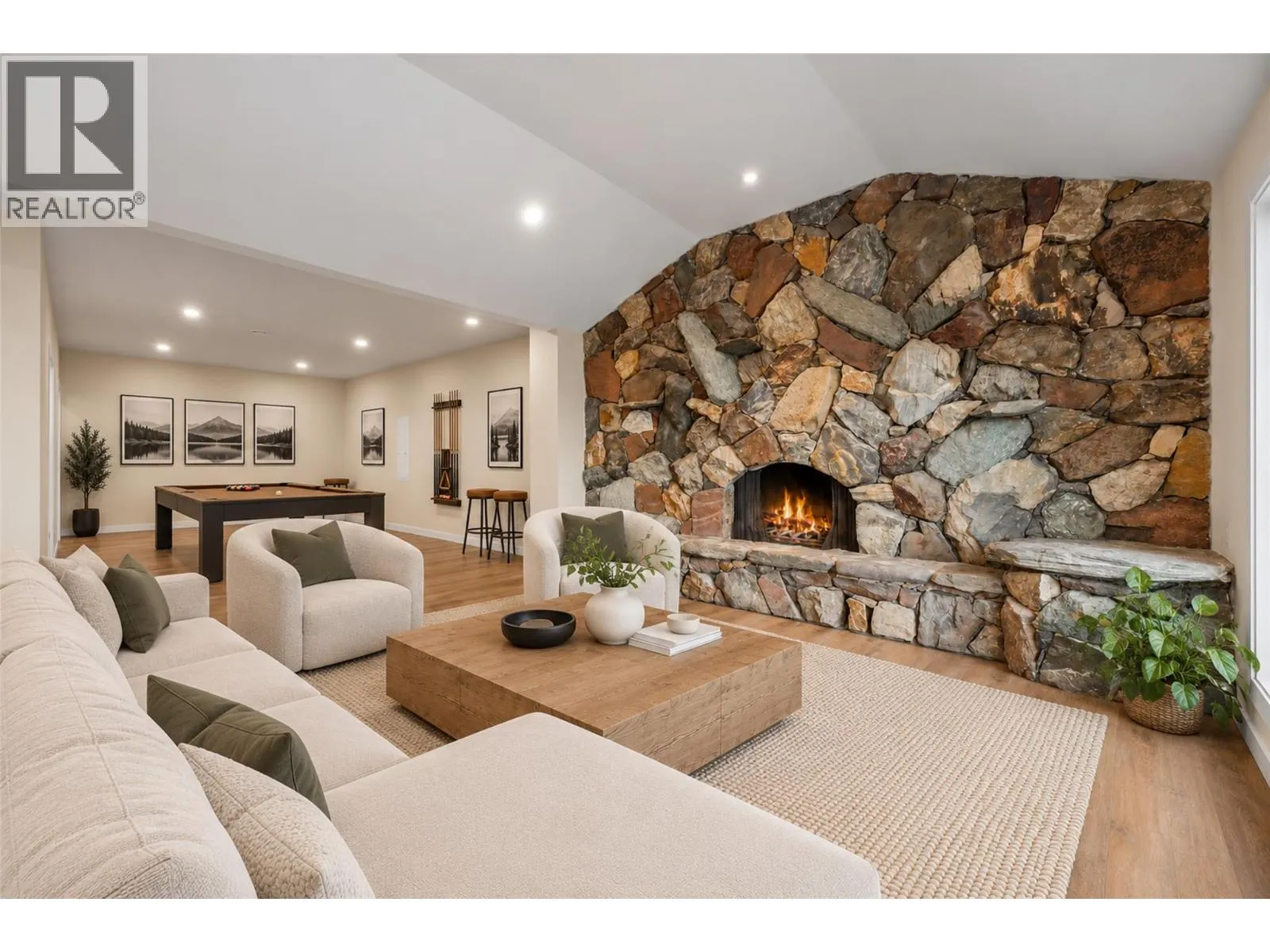 318 Gleneagles Drive