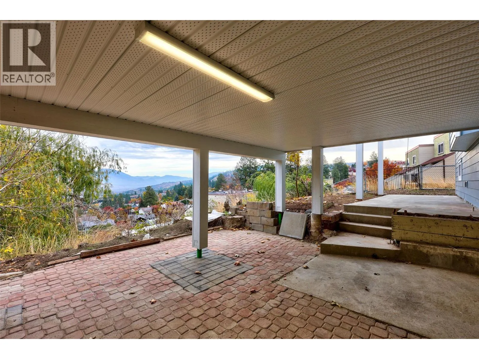 318 Gleneagles Drive