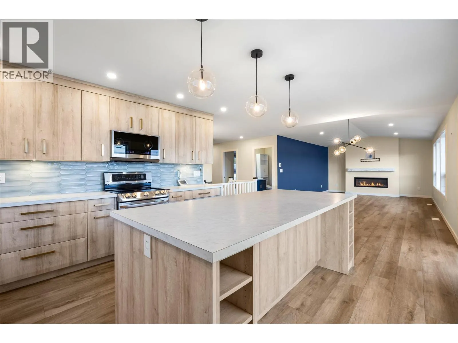 318 Gleneagles Drive