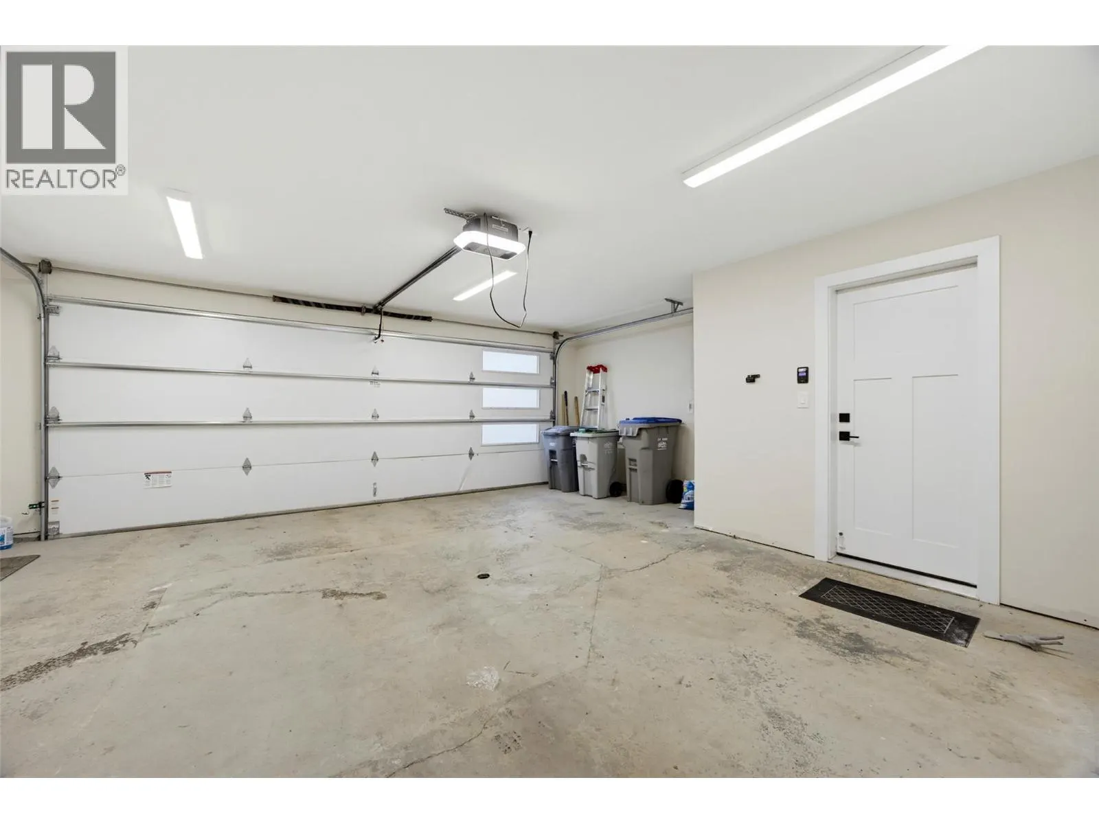 318 Gleneagles Drive