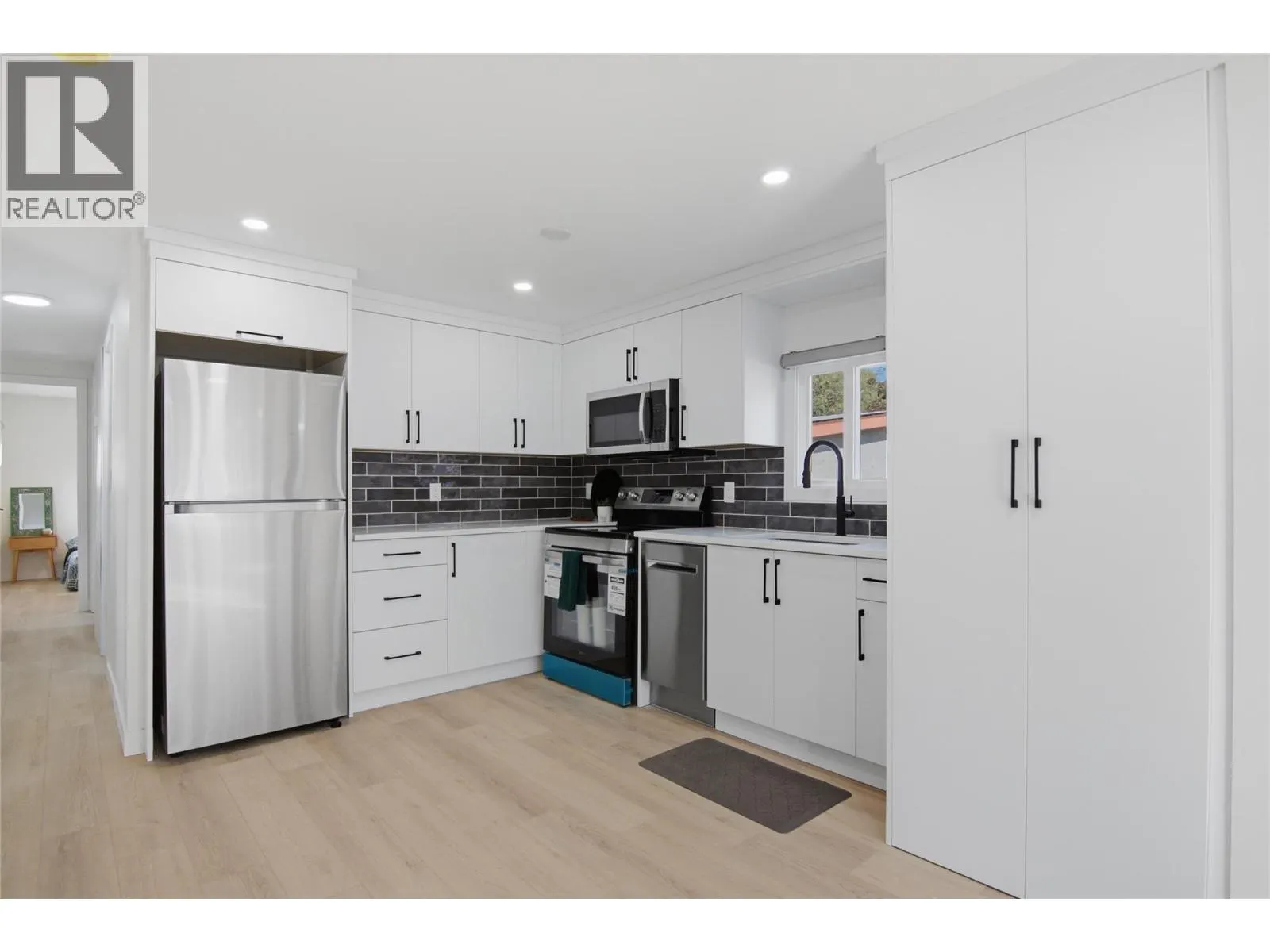 4626 Summer Road Unit# 6