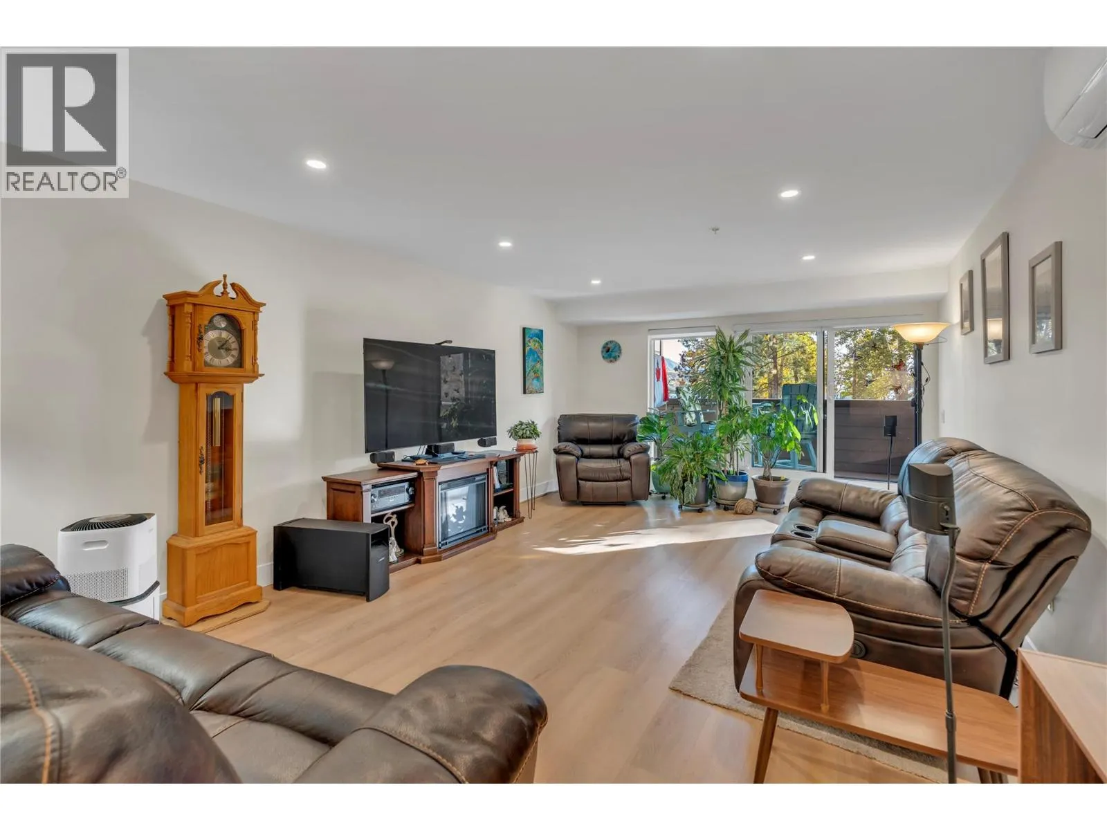 217 Elm Avenue Unit# 102