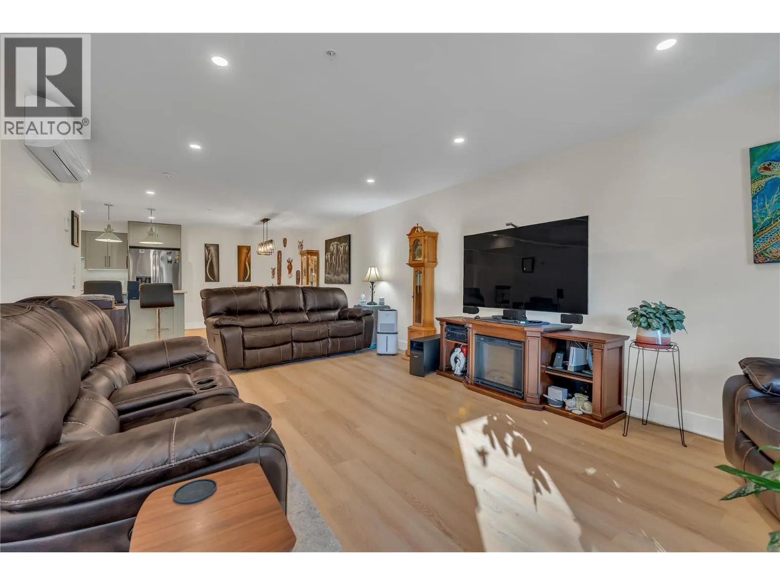 217 Elm Avenue Unit# 102