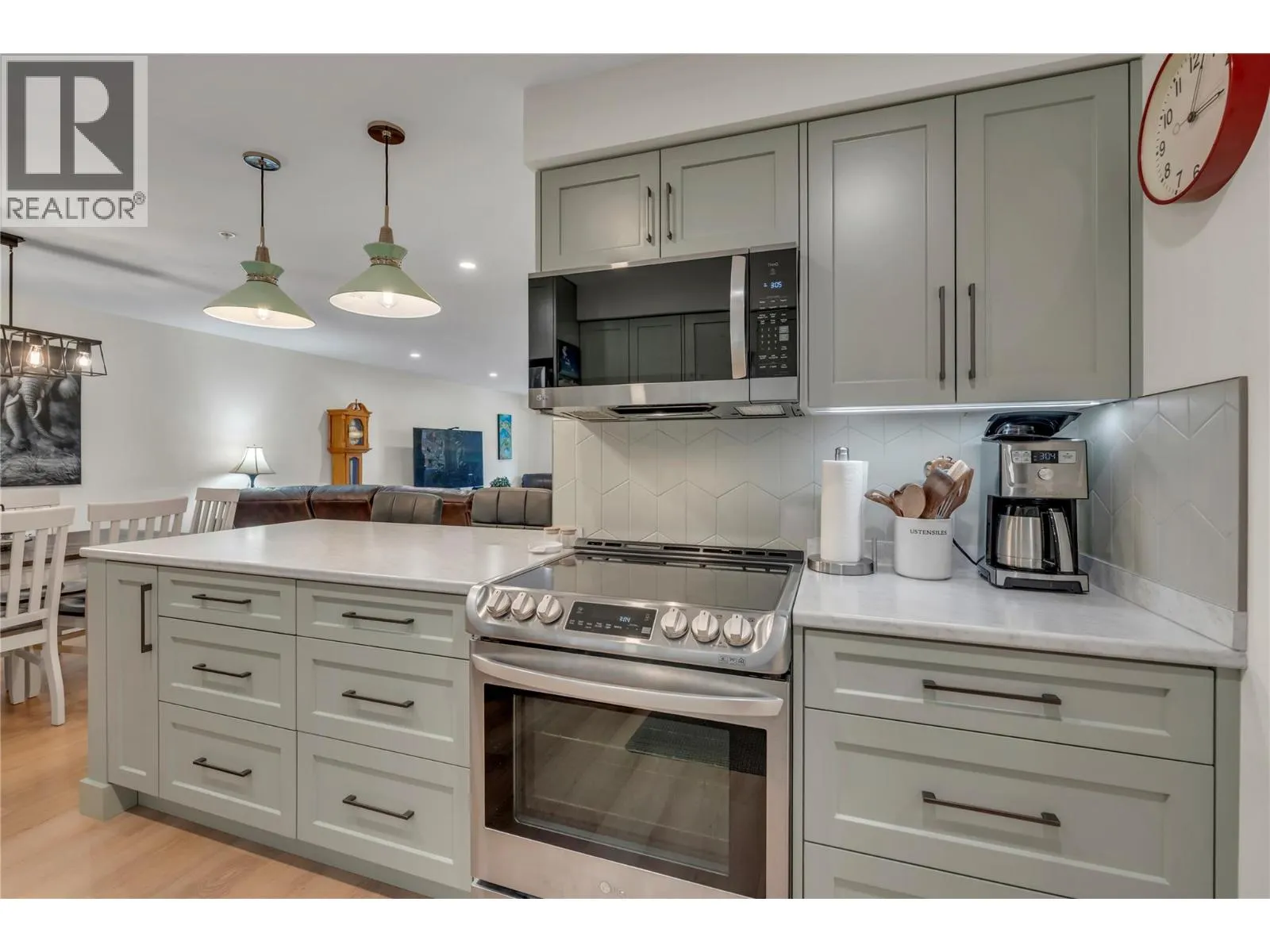 217 Elm Avenue Unit# 102