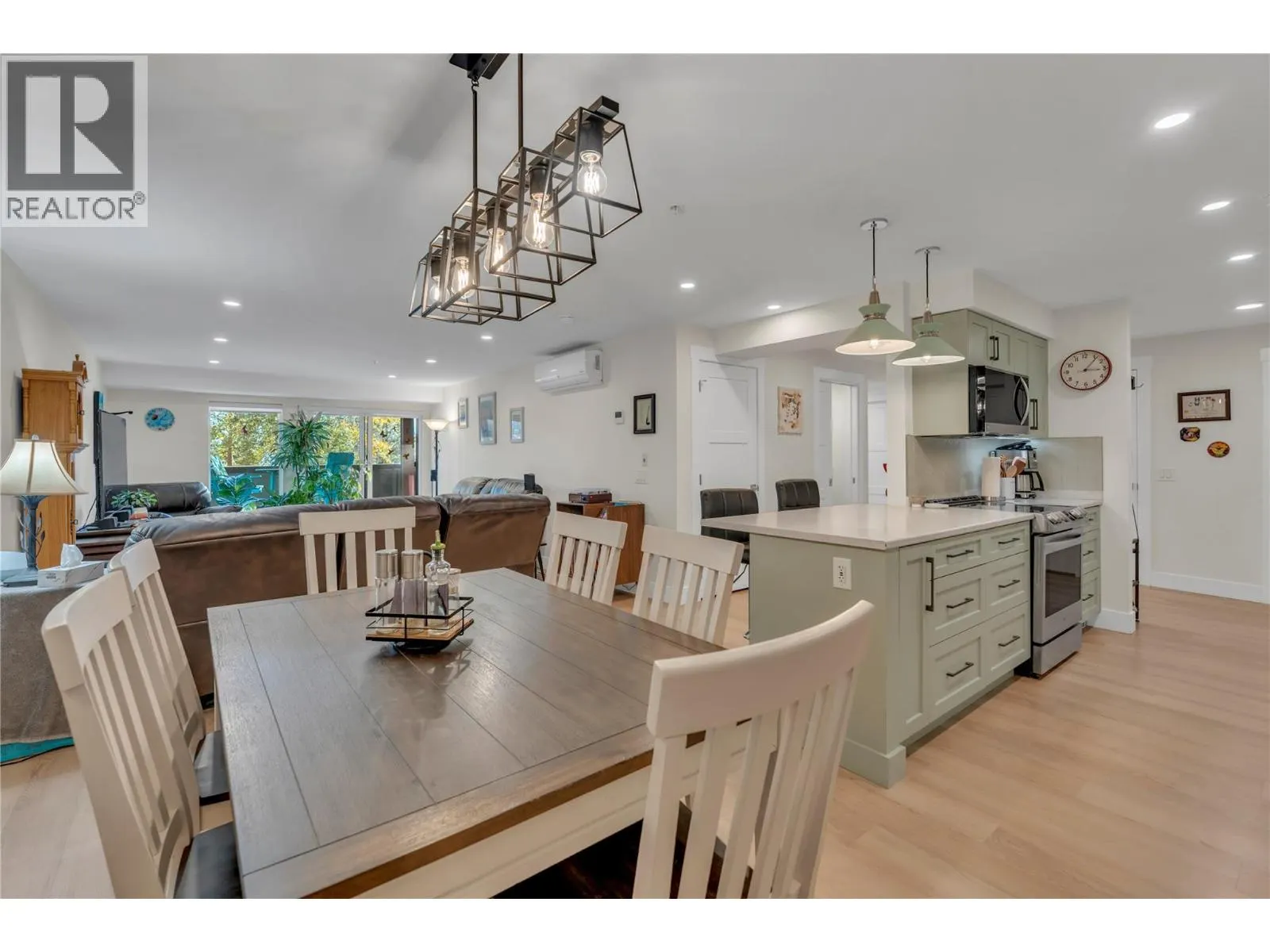 217 Elm Avenue Unit# 102