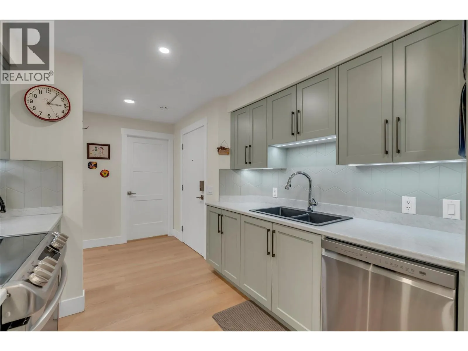 217 Elm Avenue Unit# 102