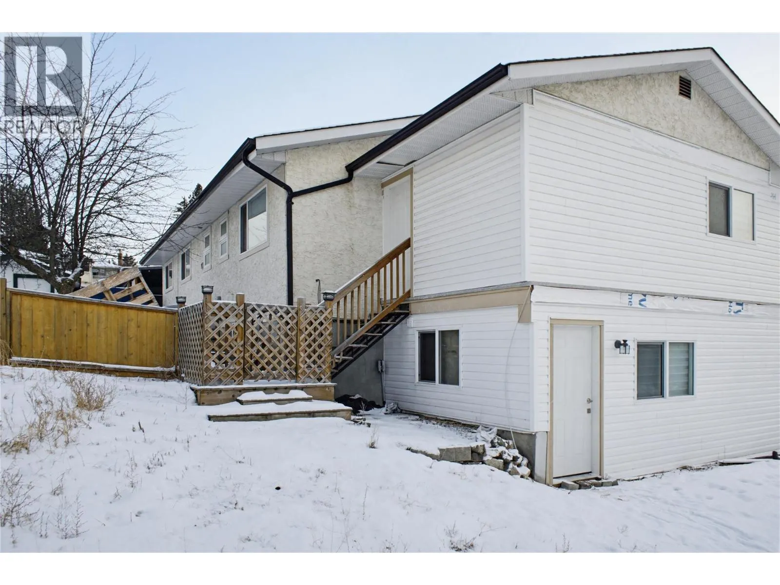 748 GLENEAGLES Drive