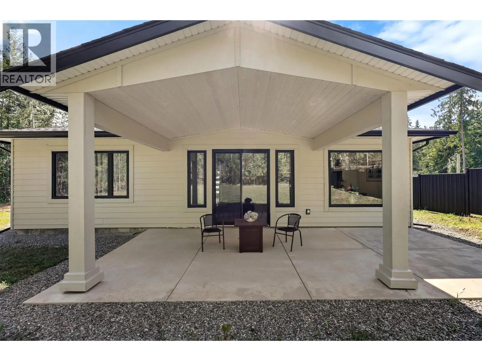 7670 Mountain Drive