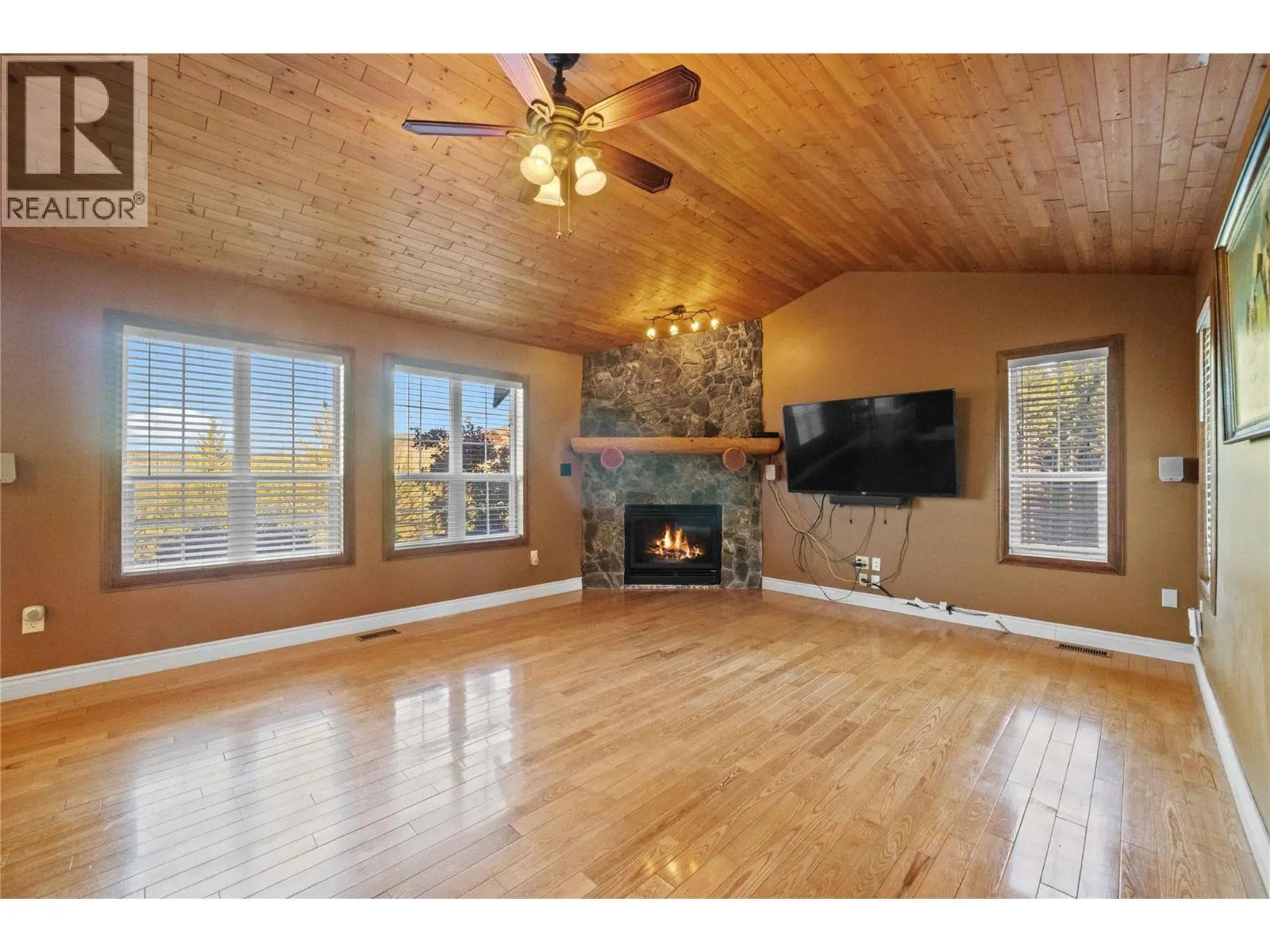 2321 Salo Road