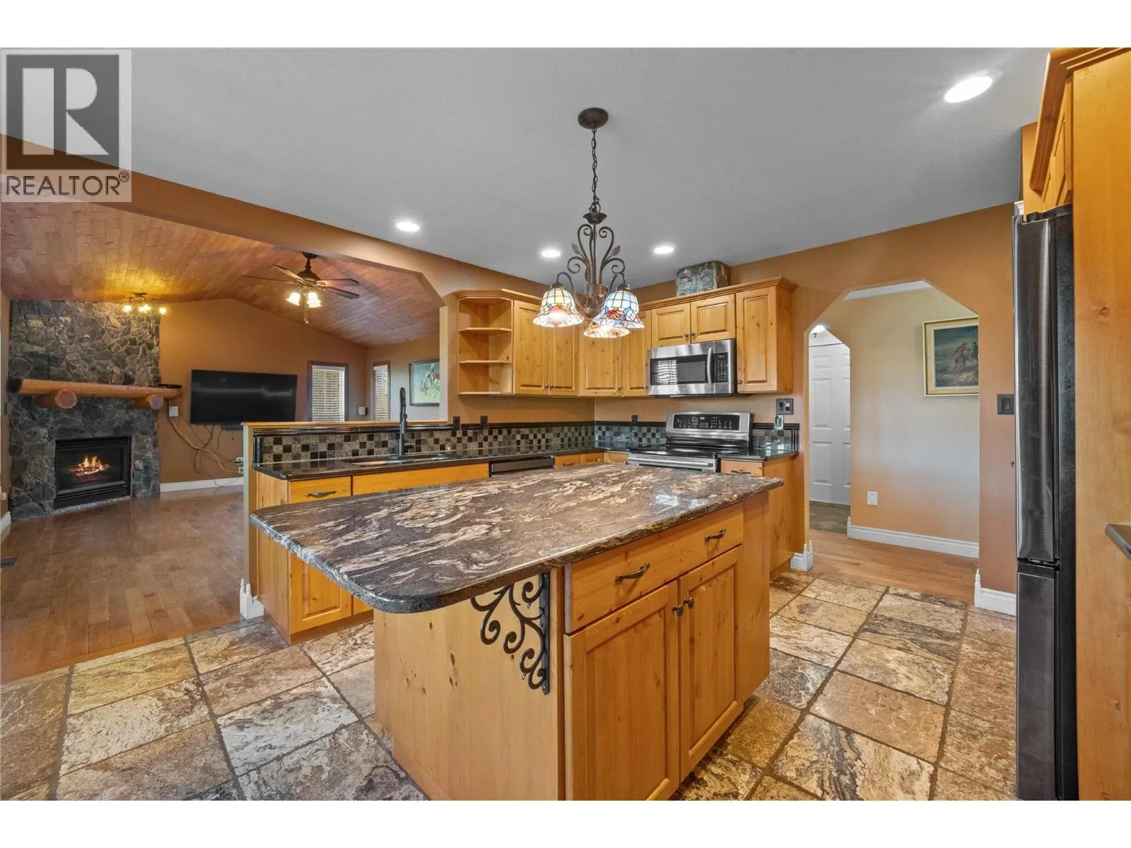 2321 Salo Road