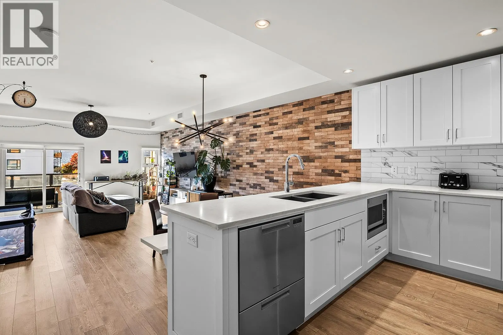 3030 Pandosy Street Unit# 303