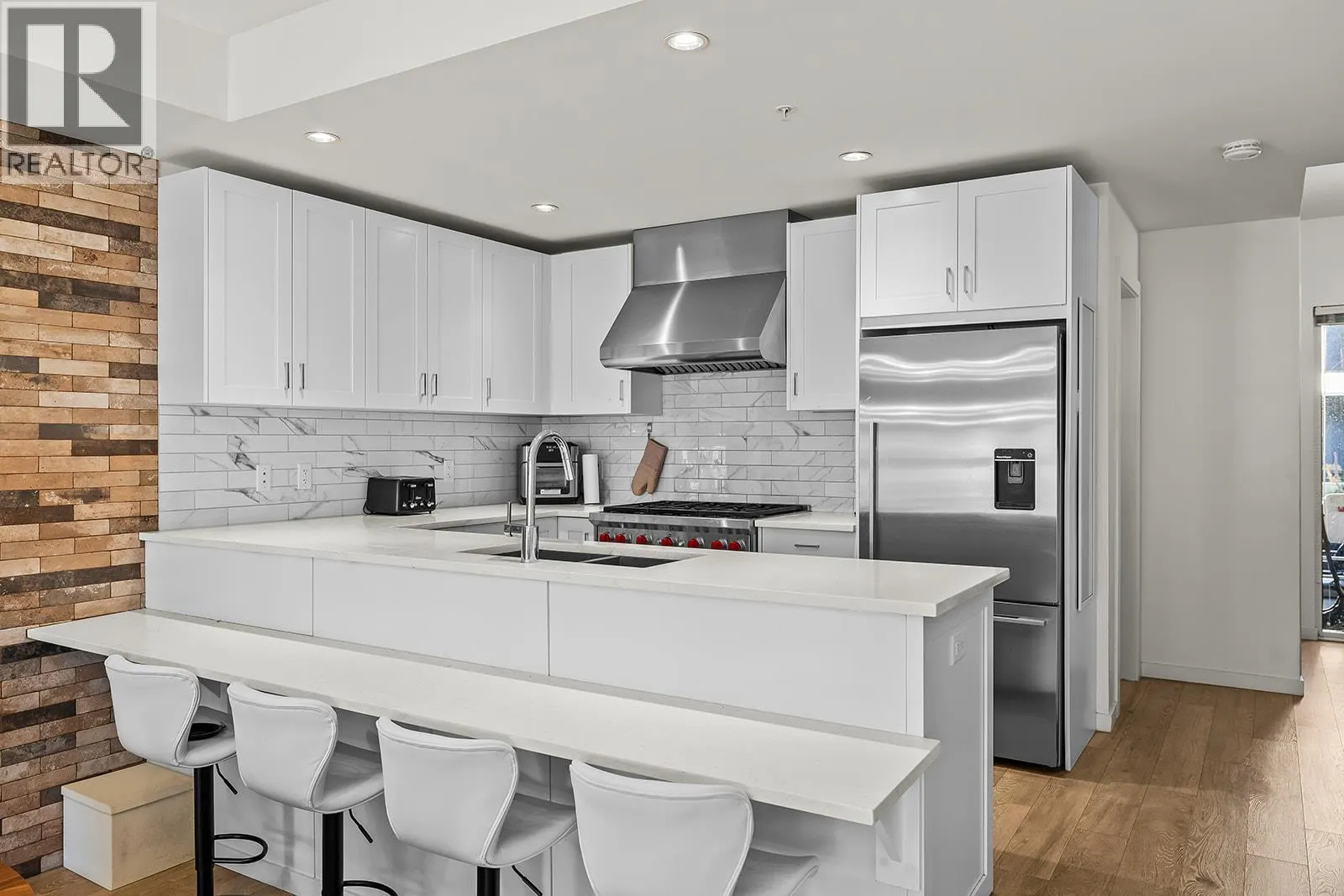 3030 Pandosy Street Unit# 303