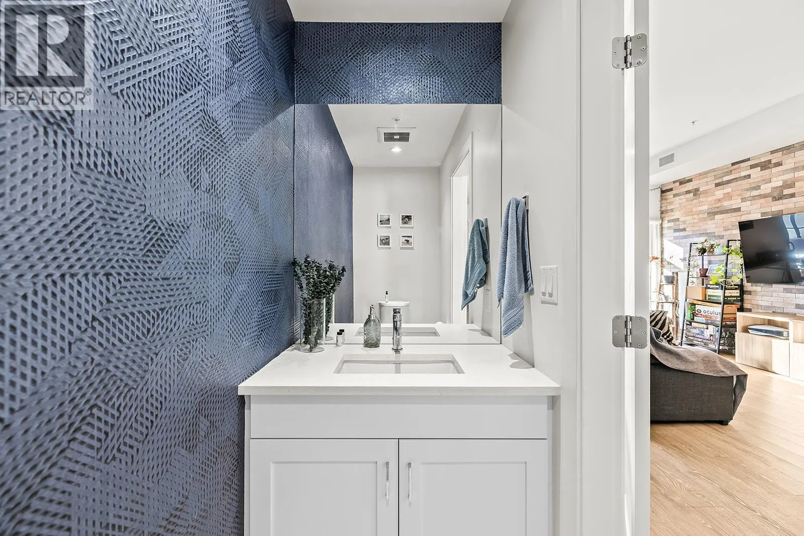 3030 Pandosy Street Unit# 303