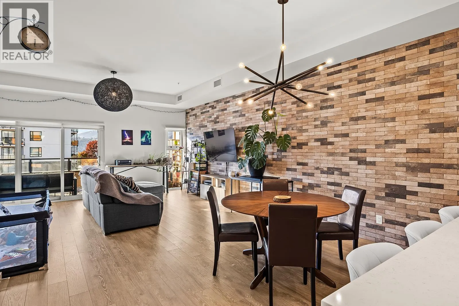3030 Pandosy Street Unit# 303