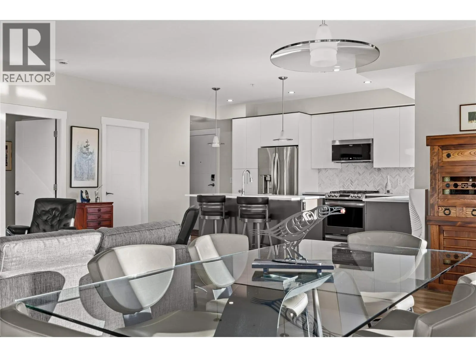 1883 Water Street Unit# 202
