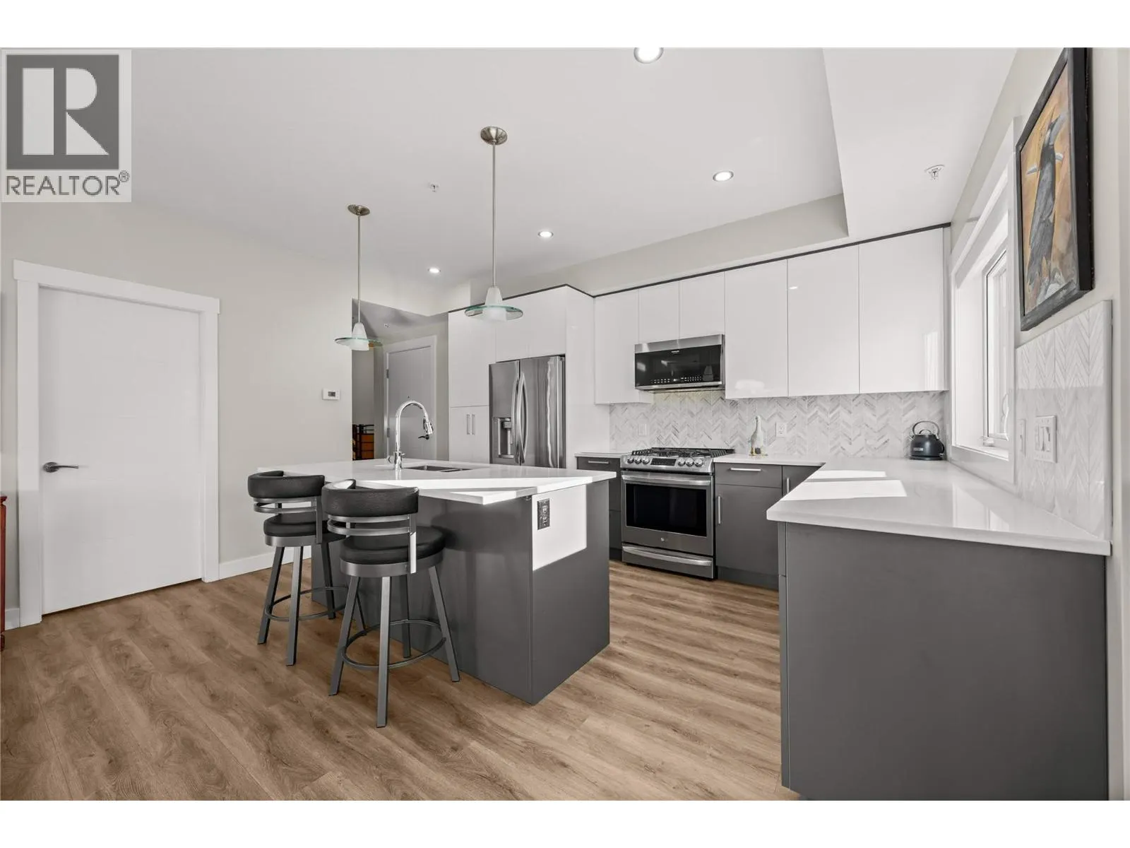 1883 Water Street Unit# 202