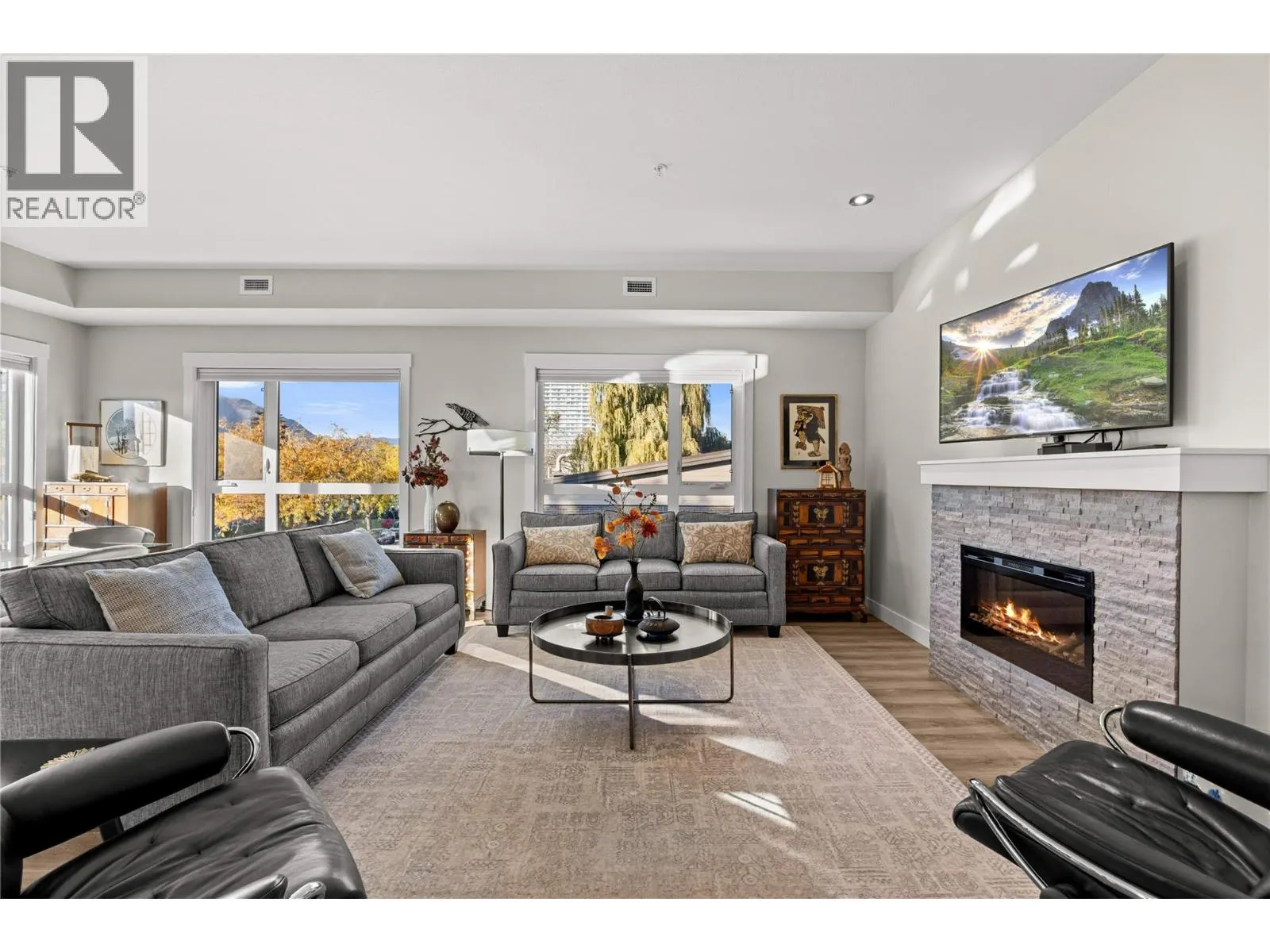 1883 Water Street Unit# 202