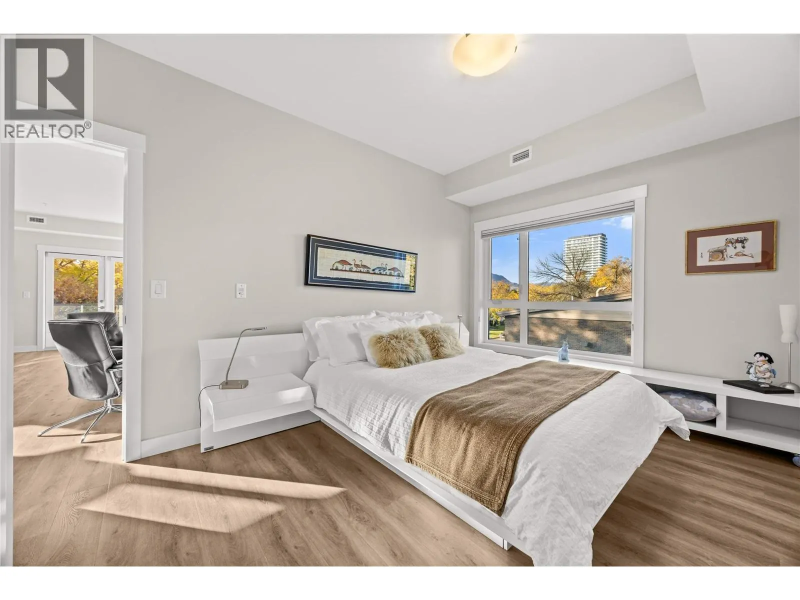 1883 Water Street Unit# 202