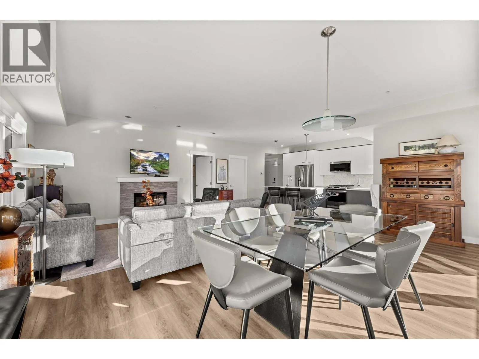 1883 Water Street Unit# 202
