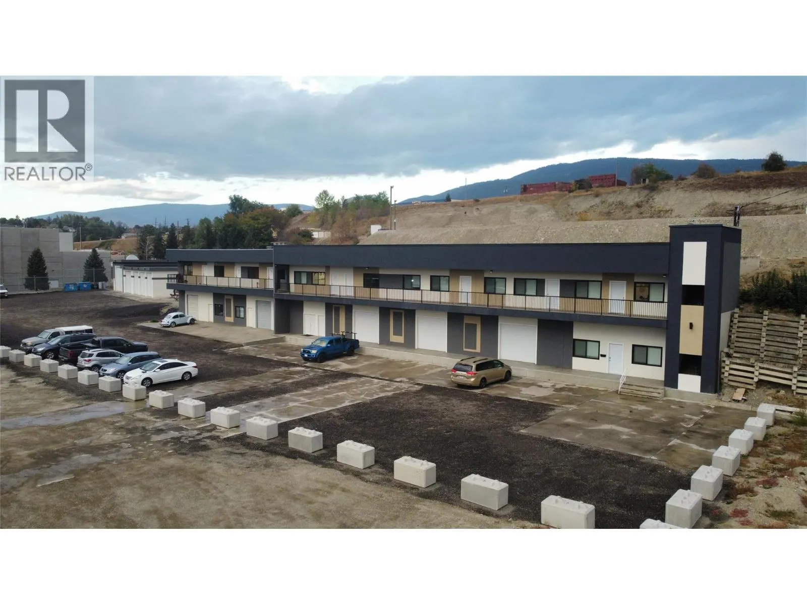 1101 Kalamalka Lake Road Unit# 106