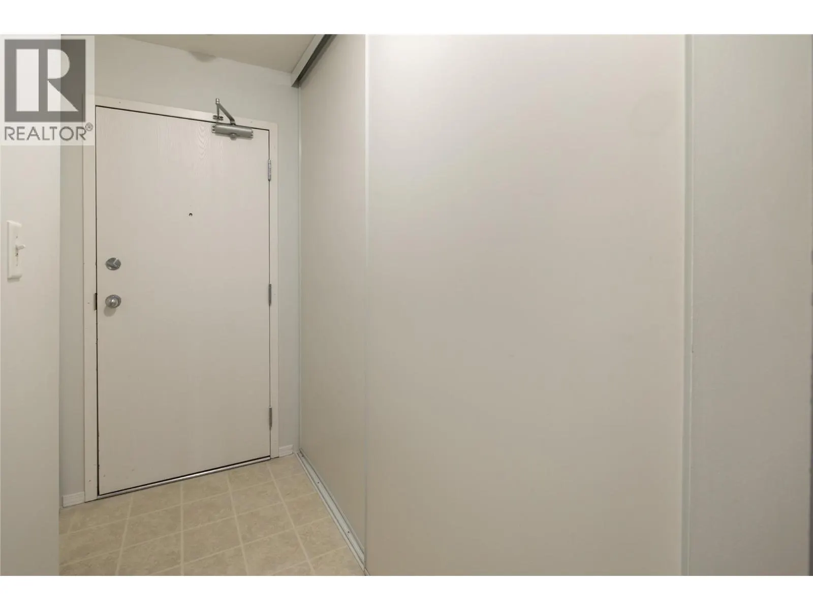 435 FRANKLYN Road Unit# 207