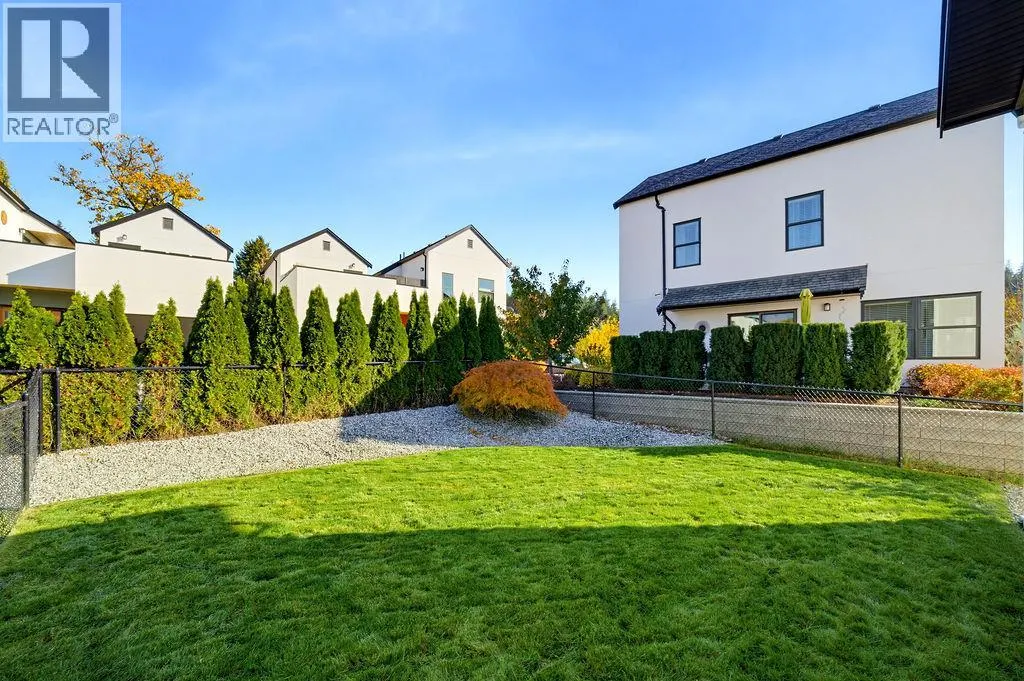 1080 9 Avenue NE Unit# 2