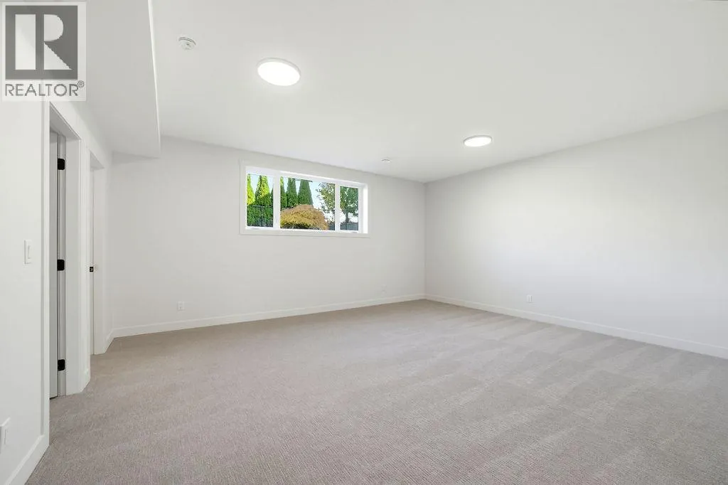 1080 9 Avenue NE Unit# 2
