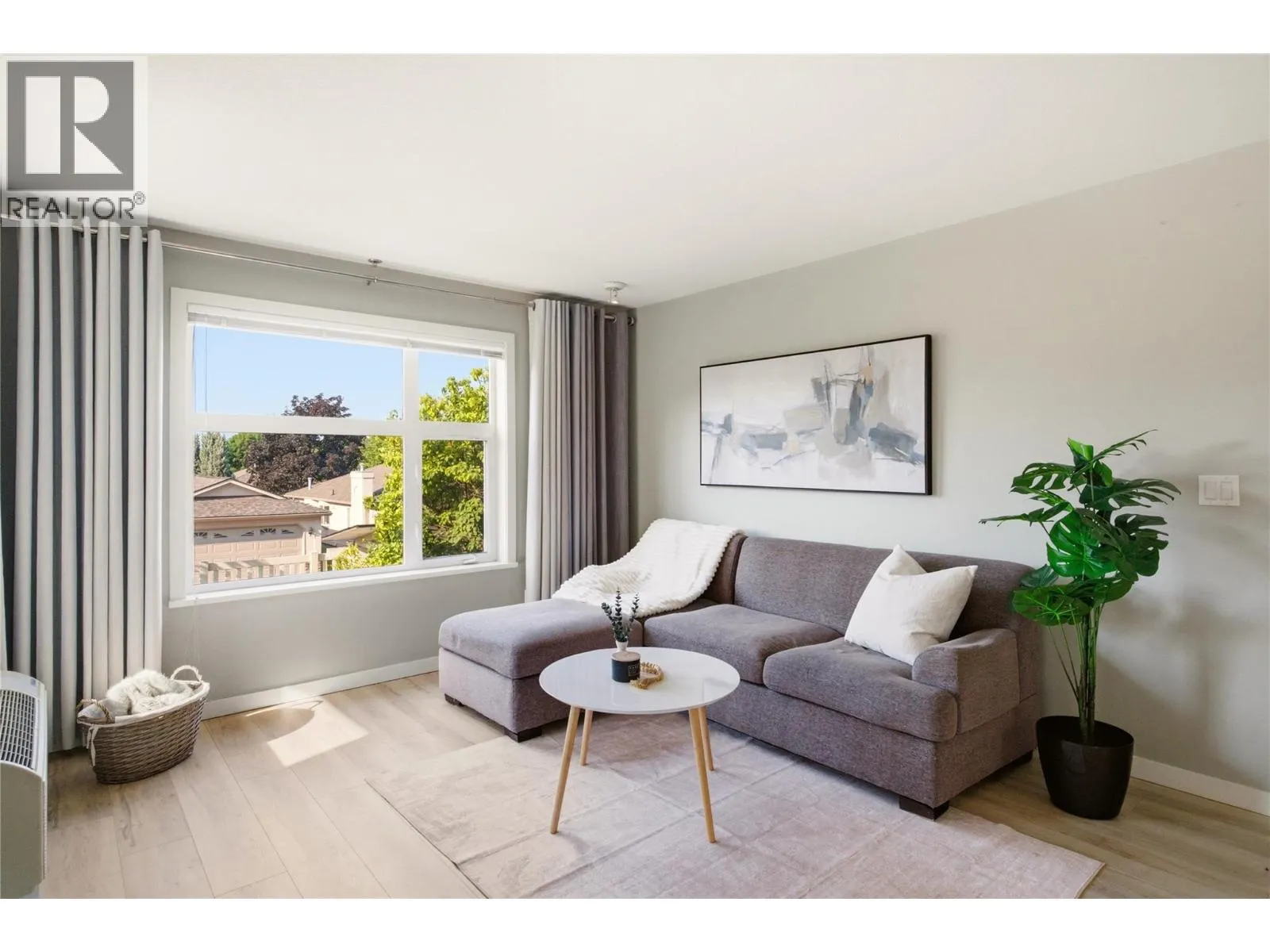 563 Yates Road Unit# 215