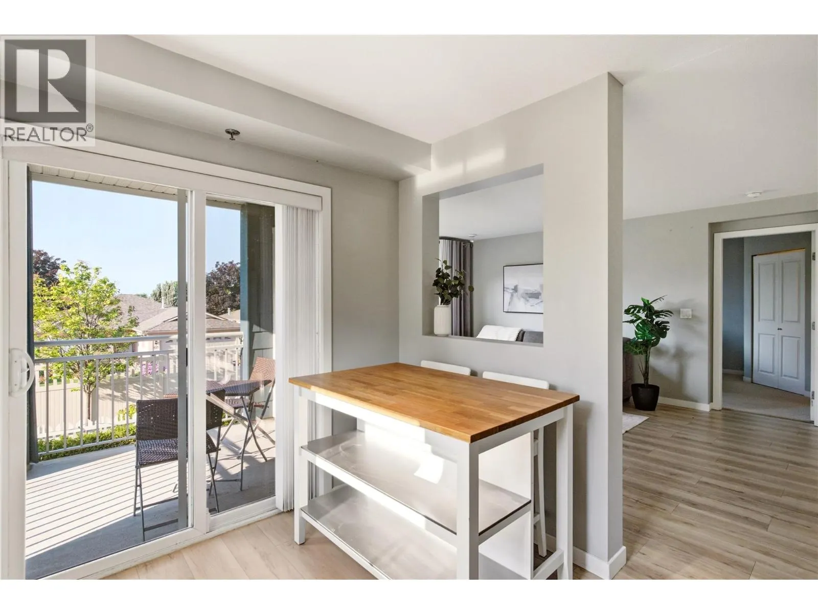 563 Yates Road Unit# 215