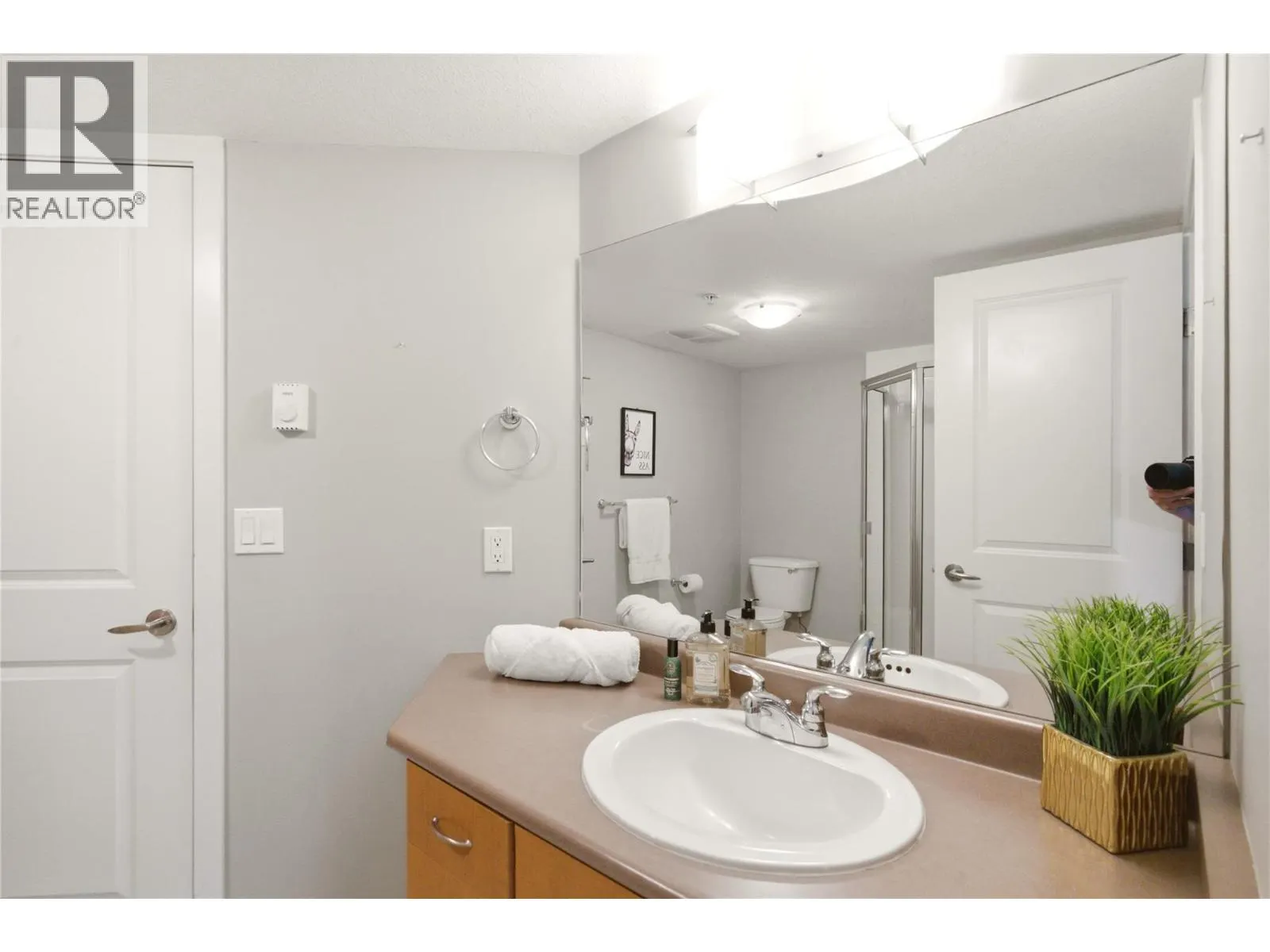 563 Yates Road Unit# 215