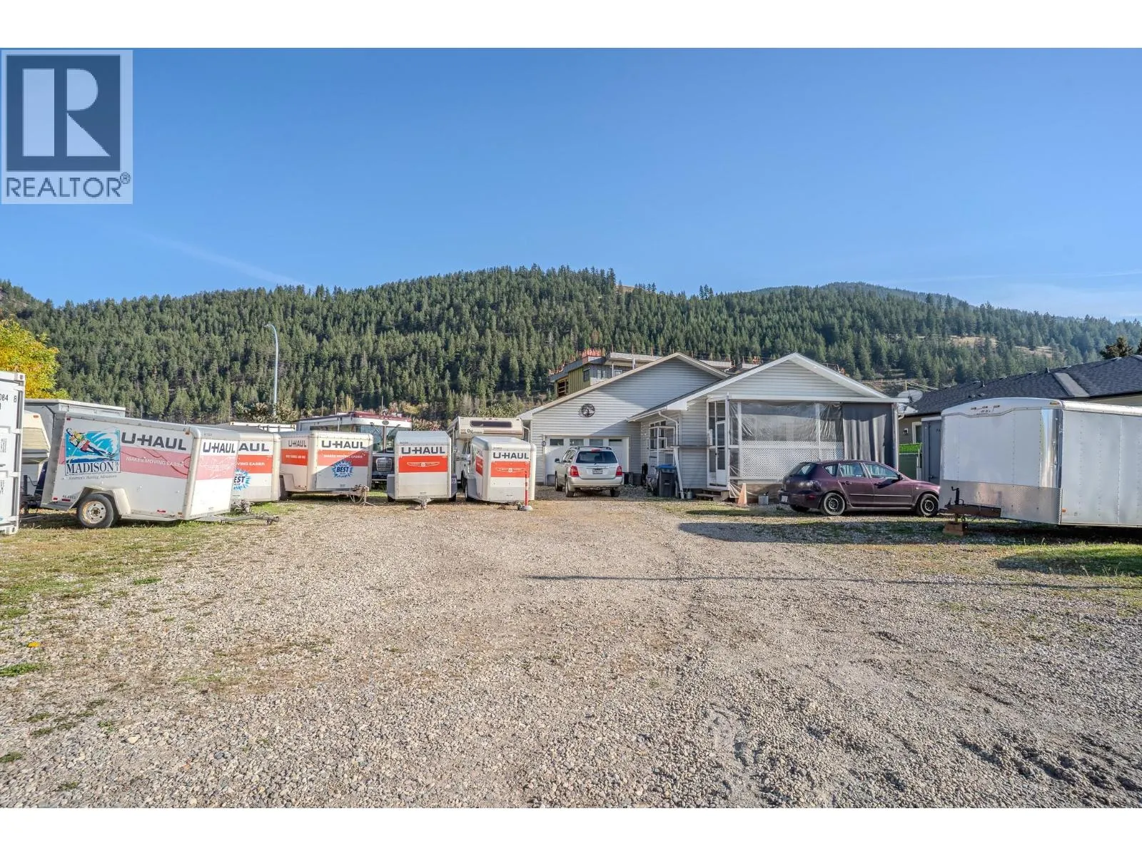 343 Shuswap Avenue