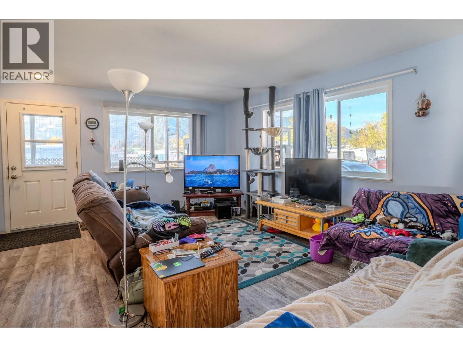343 Shuswap Avenue