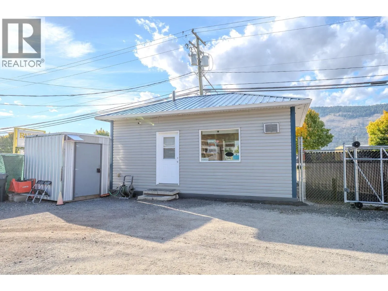 343 Shuswap Avenue