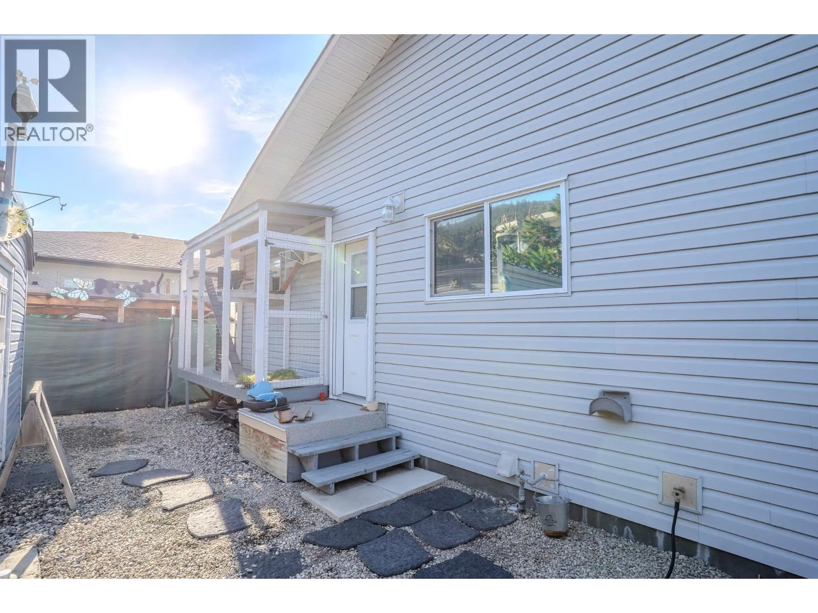 343 Shuswap Avenue