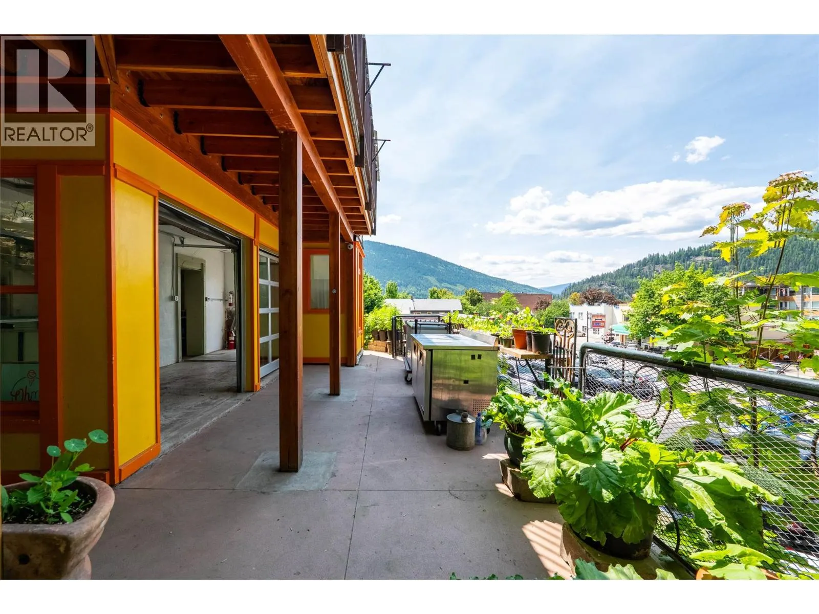 512 Hendryx Street