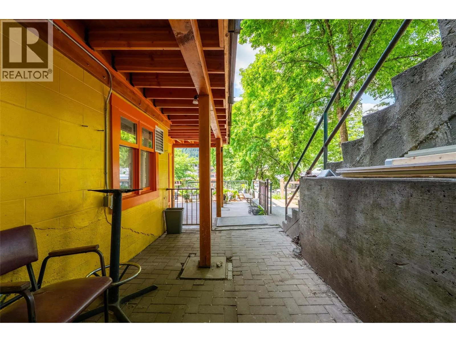 512 Hendryx Street