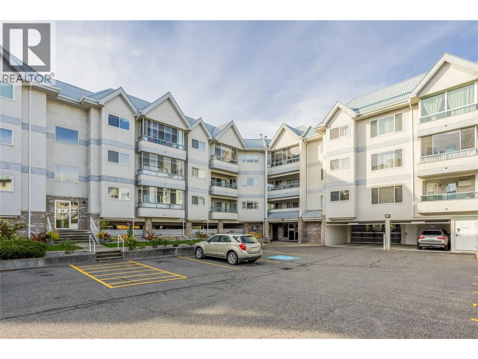 180 Hollywood Road N Unit# 202