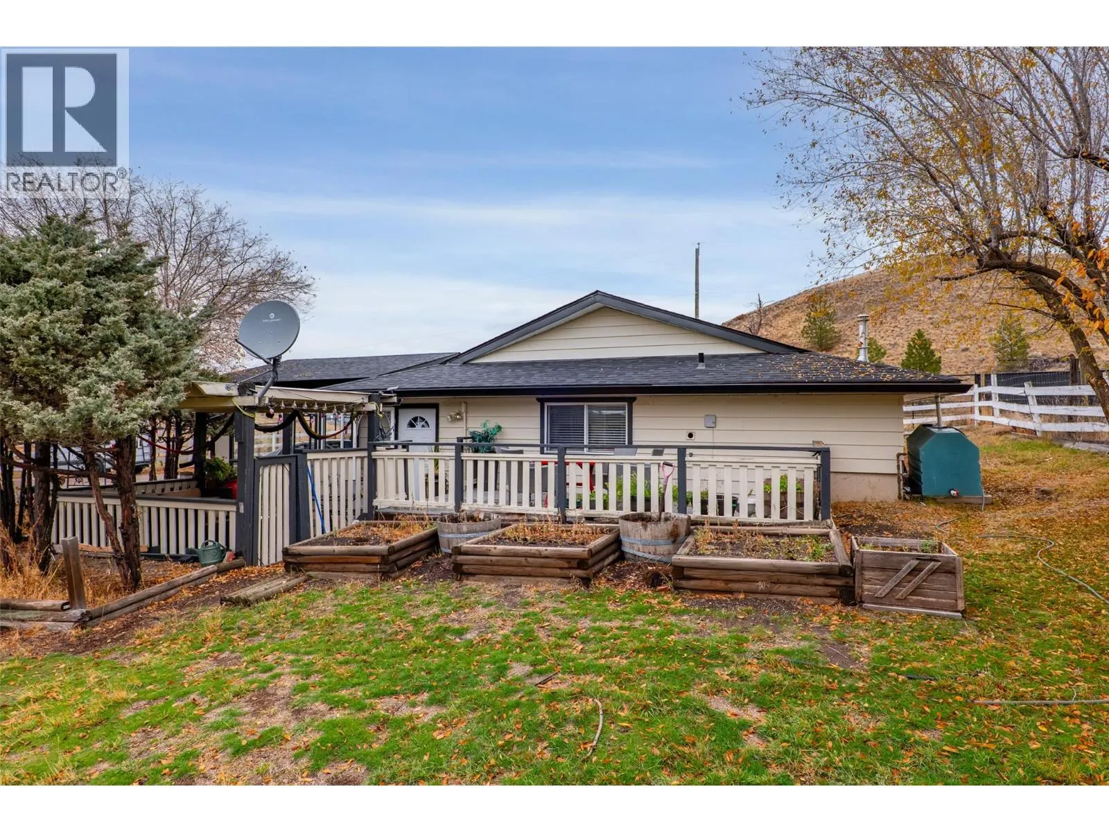 2828 Long Lake Road