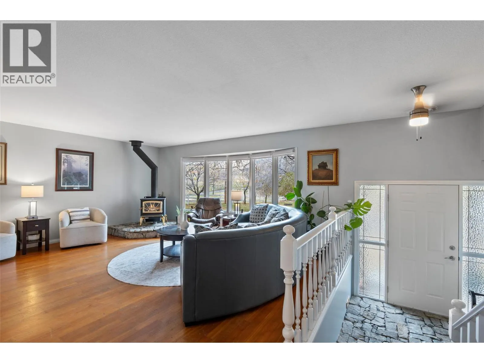 2828 Long Lake Road