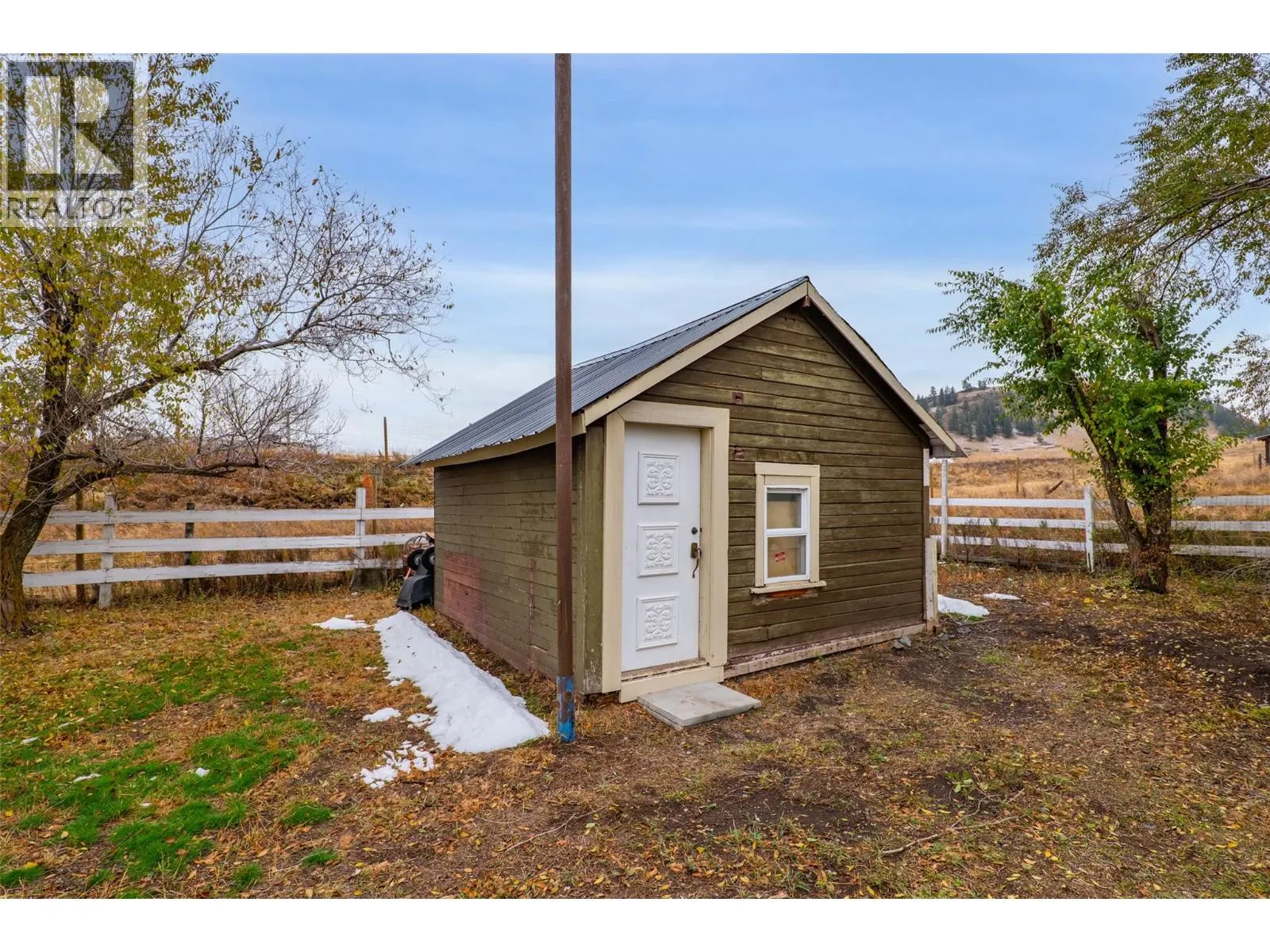2828 Long Lake Road