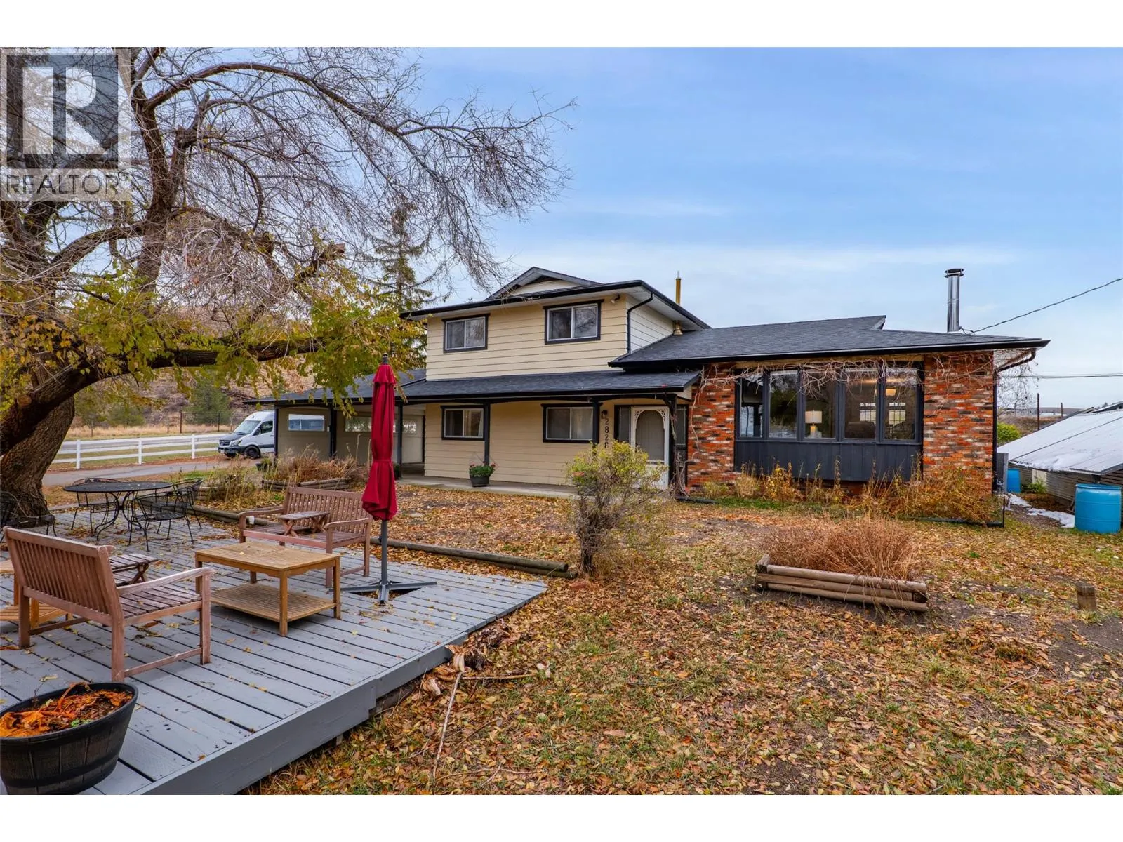 2828 Long Lake Road